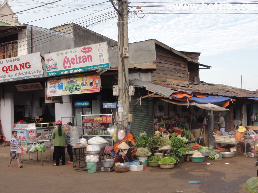 ดักโนง Dak Nong ตลาดเช้ายาเงี๋ย(Gai Nghia )