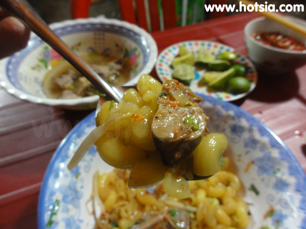 ดักโนง Dak Nong มักกะโรนีเครื่องในเป็ดเมืองยาเงี๋ย(Gai Nghia Noodle)