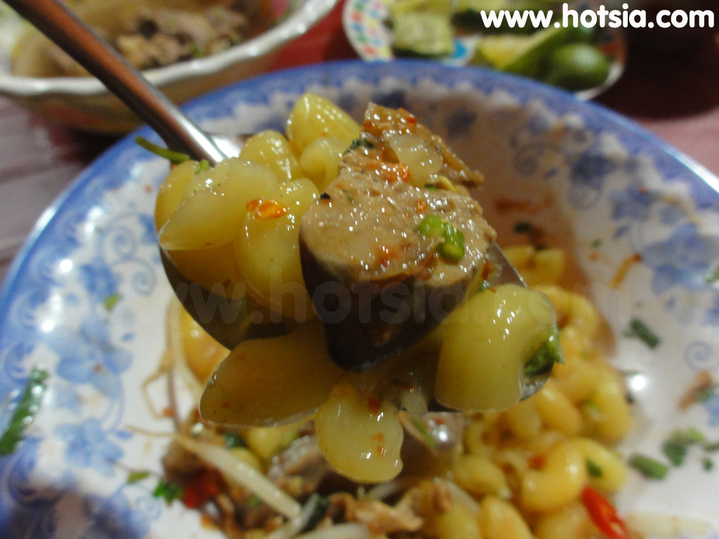 ดักโนง Dak Nong มักกะโรนีเครื่องในเป็ดเมืองยาเงี๋ย(Gai Nghia Noodle)