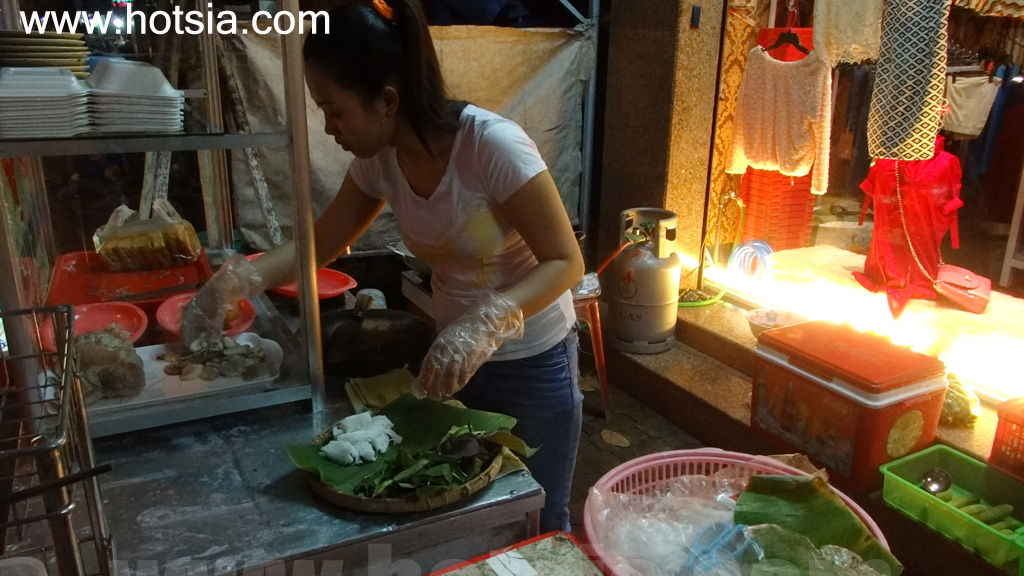 จังหวัดด่งนาย ขนมจีนน้ำพริกกะปิ