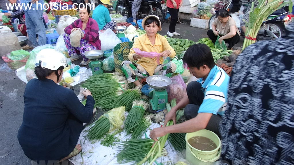จังหวัดด่งนาย ตลาดเช้าดงไน