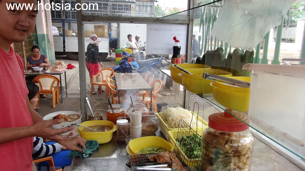 จังหวัดญาลาย อาหารการกินในเปลกู ญาลาย เวียดนาม