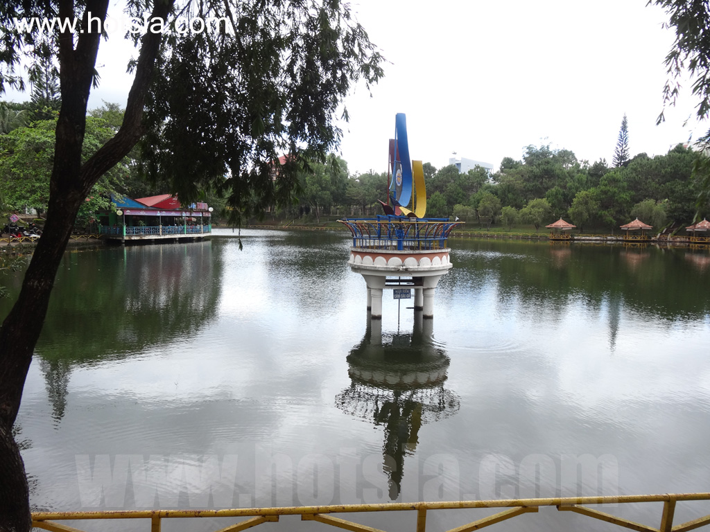 จังหวัดญาลาย ทะเลสาบเปลกู ญาลาย เวียดนาม