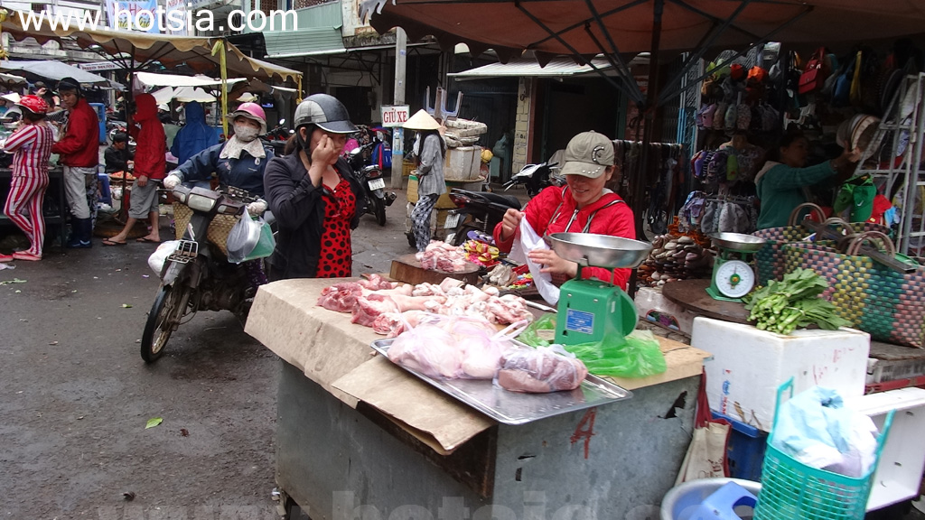 จังหวัดญาลาย ตลาดเช้าเปลกู ญาลาย