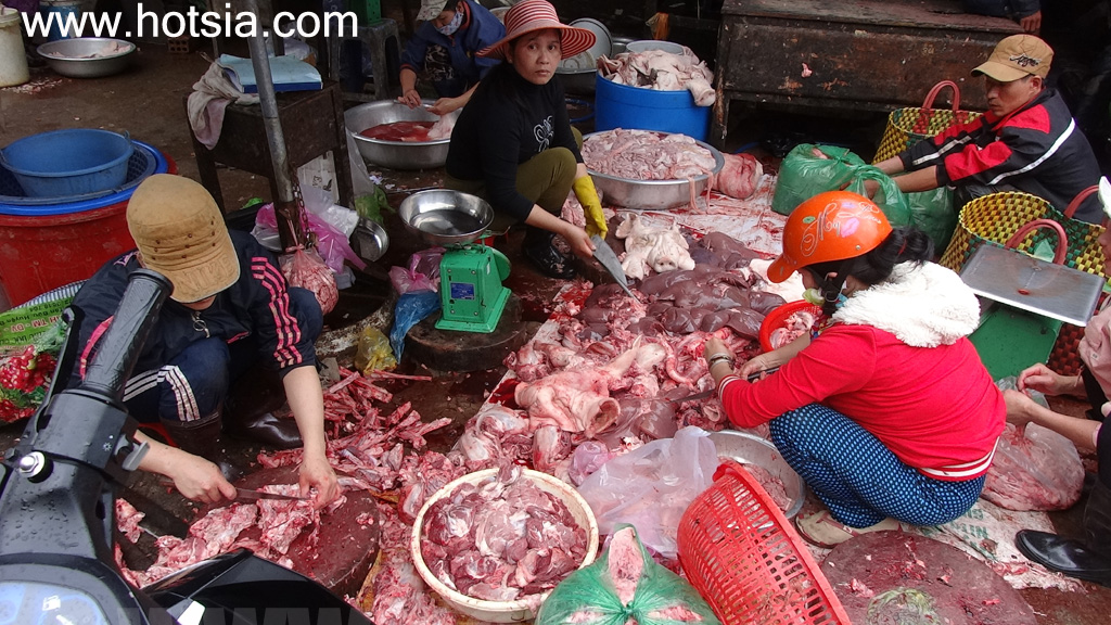 จังหวัดญาลาย ตลาดเช้าเปลกู ญาลาย