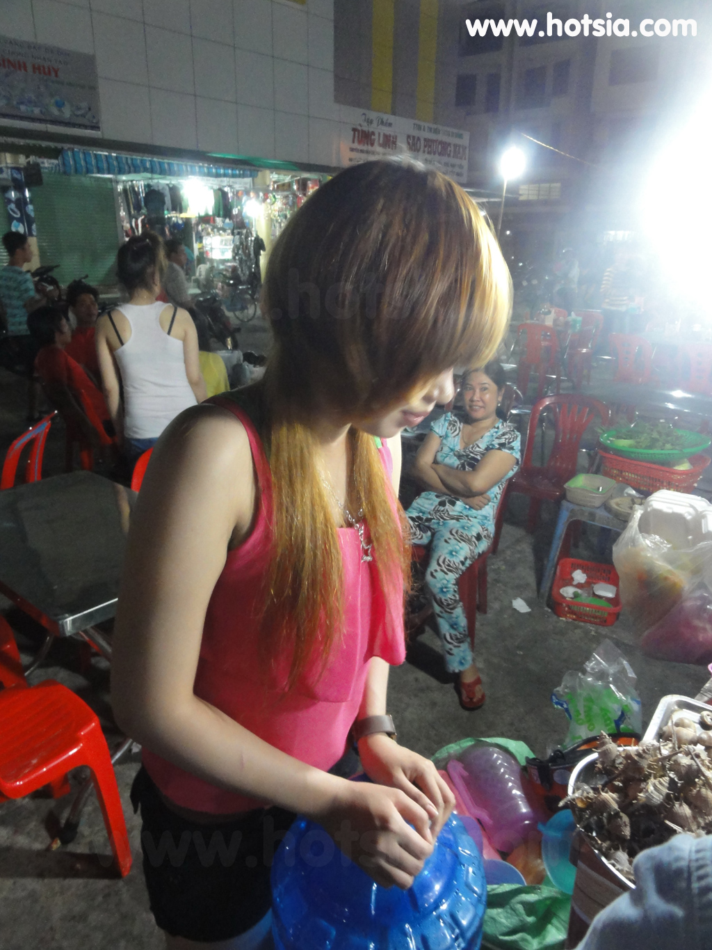 เมืองห่าเทียน ตลาดโต้รุ่งเมืองห่าเทียน เวียดนาม