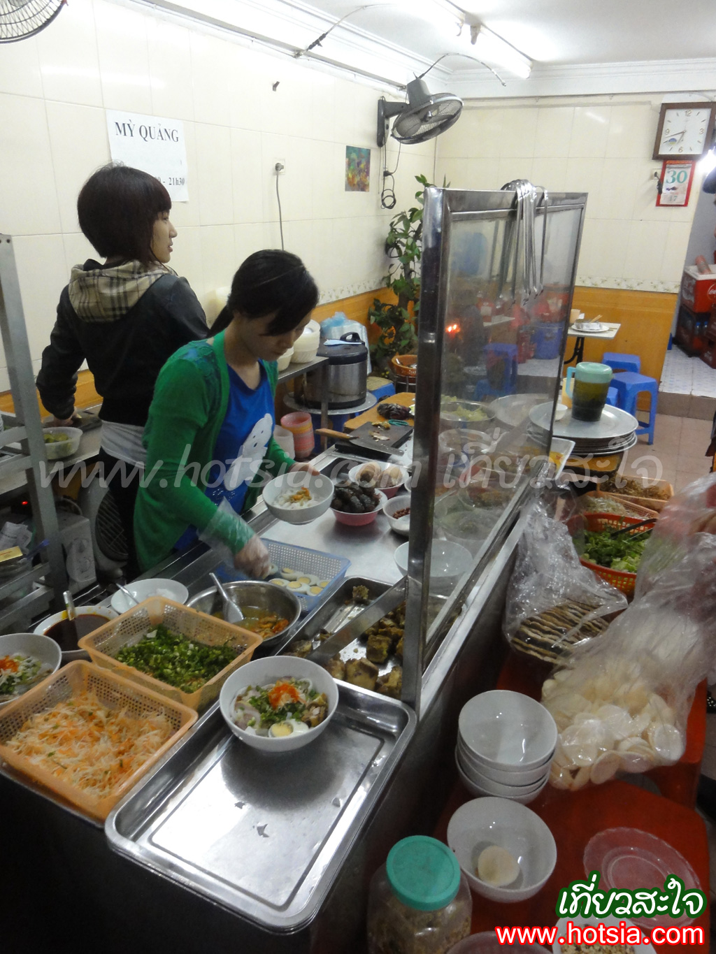 เที่ยวฮานอย My Quang Hanoi street food บะหมี่แห้งฮานอย
