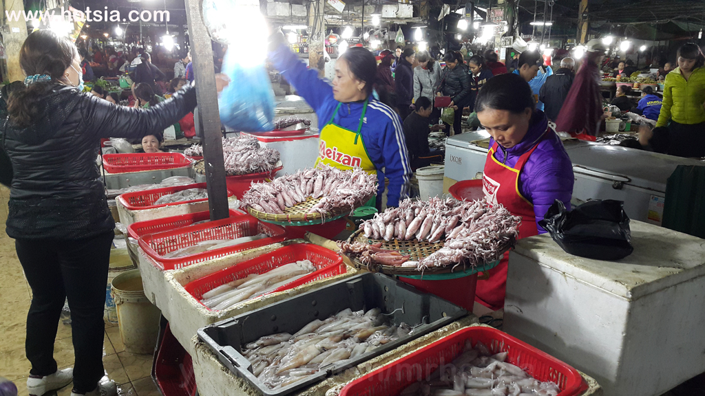 จังหวัดห่าติ่ญ ตลาดเช้า ตลาดเย็น จังหวัดห่าติ่ญ