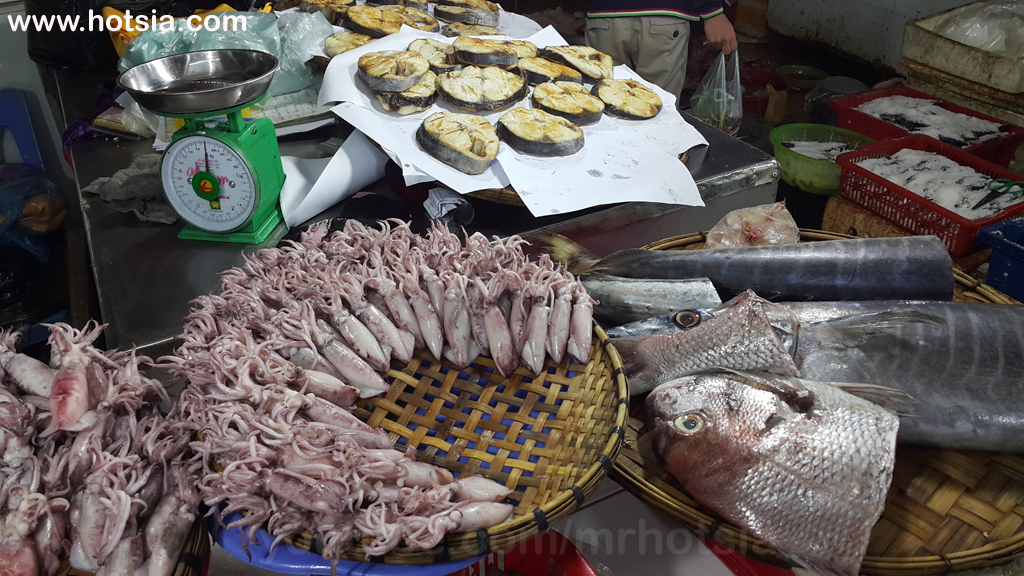 จังหวัดห่าติ่ญ ตลาดเช้า ตลาดเย็น จังหวัดห่าติ่ญ