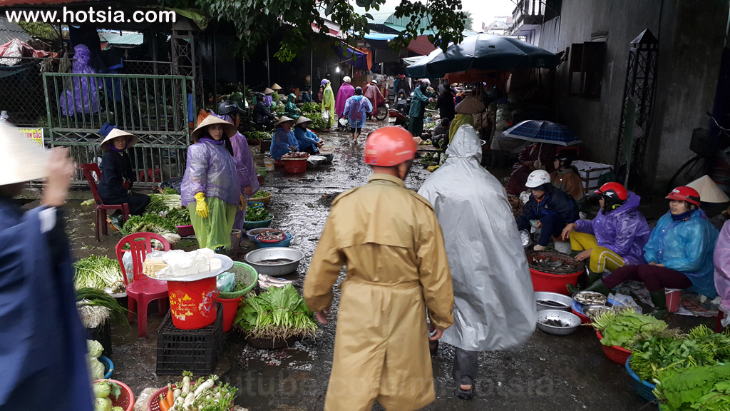 จังหวัดห่าติ่ญ ตลาดเช้า ตลาดเย็น จังหวัดห่าติ่ญ