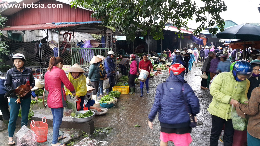 จังหวัดห่าติ่ญ ตลาดเช้า ตลาดเย็น จังหวัดห่าติ่ญ