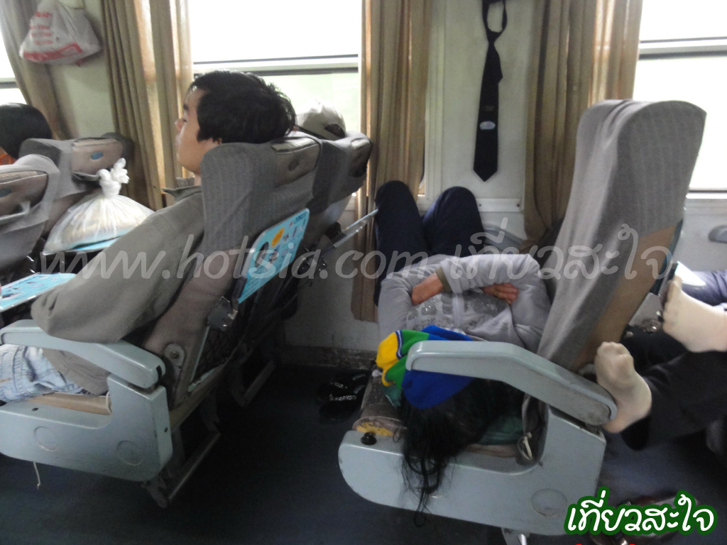 เว้ รถไฟจากฮานอย วินห์ มาเมืองเว้