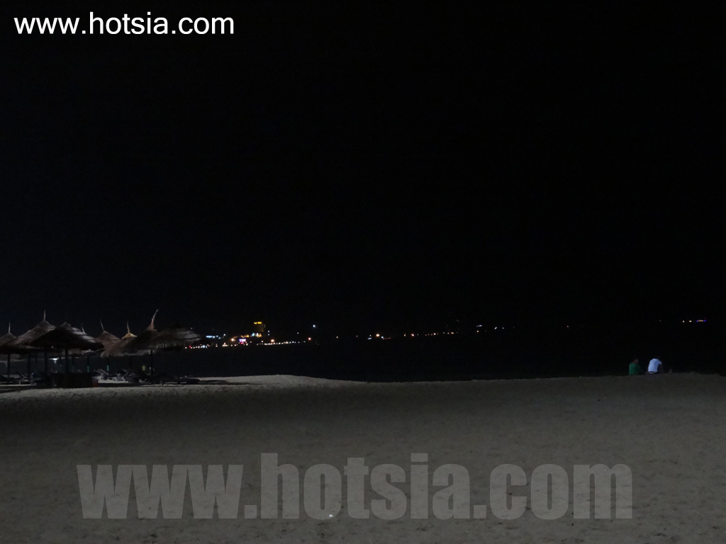 เที่ยวเวียดนามด้วยตัวเอง จังหวัดแทงหวา ทะเลญาจาง (Nha Trang sea beach)