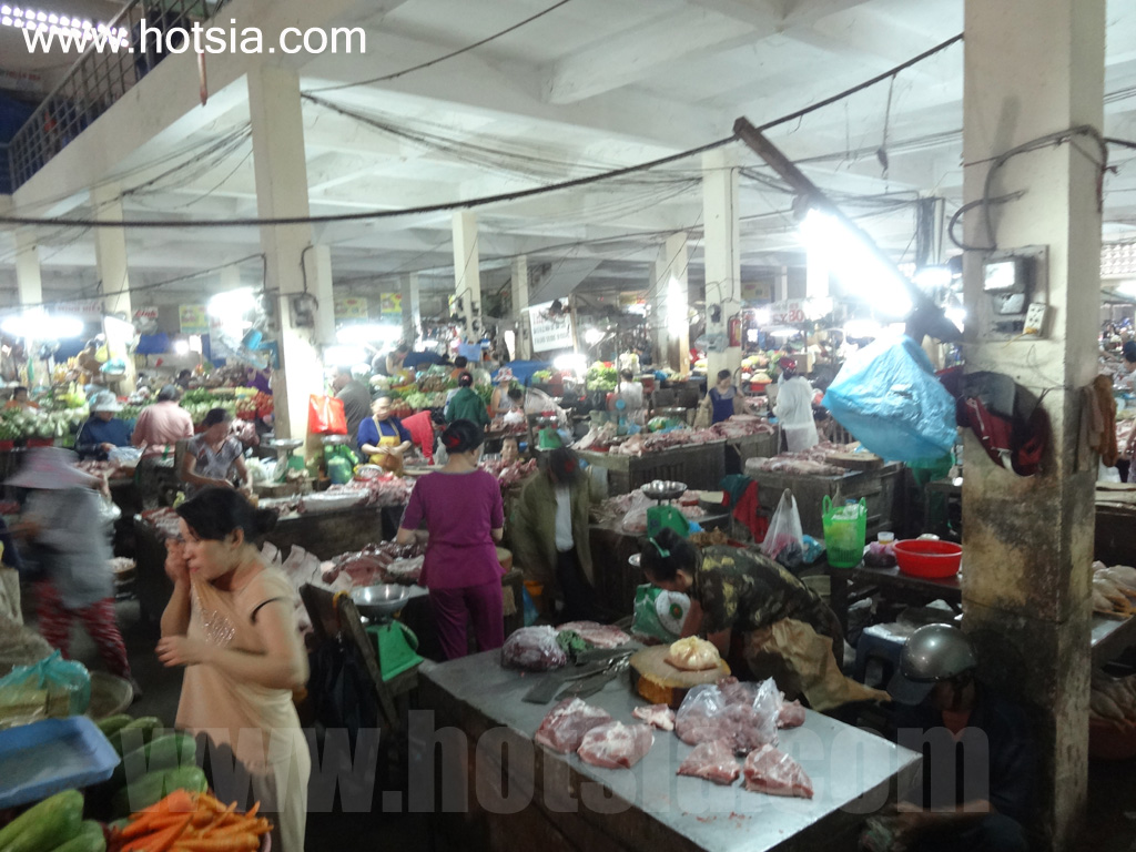 จังหวัดนิงถ่วน ตลาดเช้าฟานราง เวียดนาม