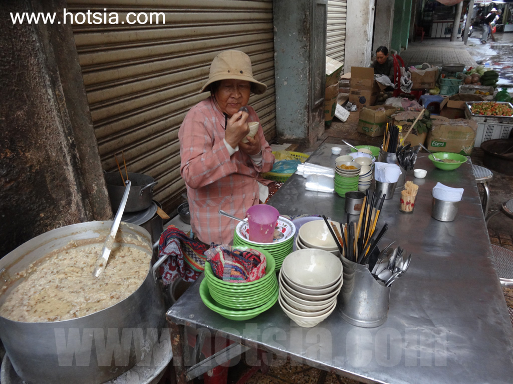 จังหวัดนิงถ่วน ตลาดเช้าฟานราง เวียดนาม