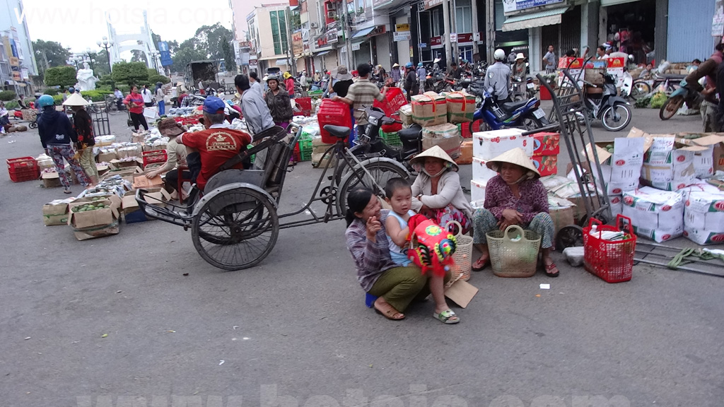 จังหวัดฟานเถียต ตลาดเช้าในฟานเถียต