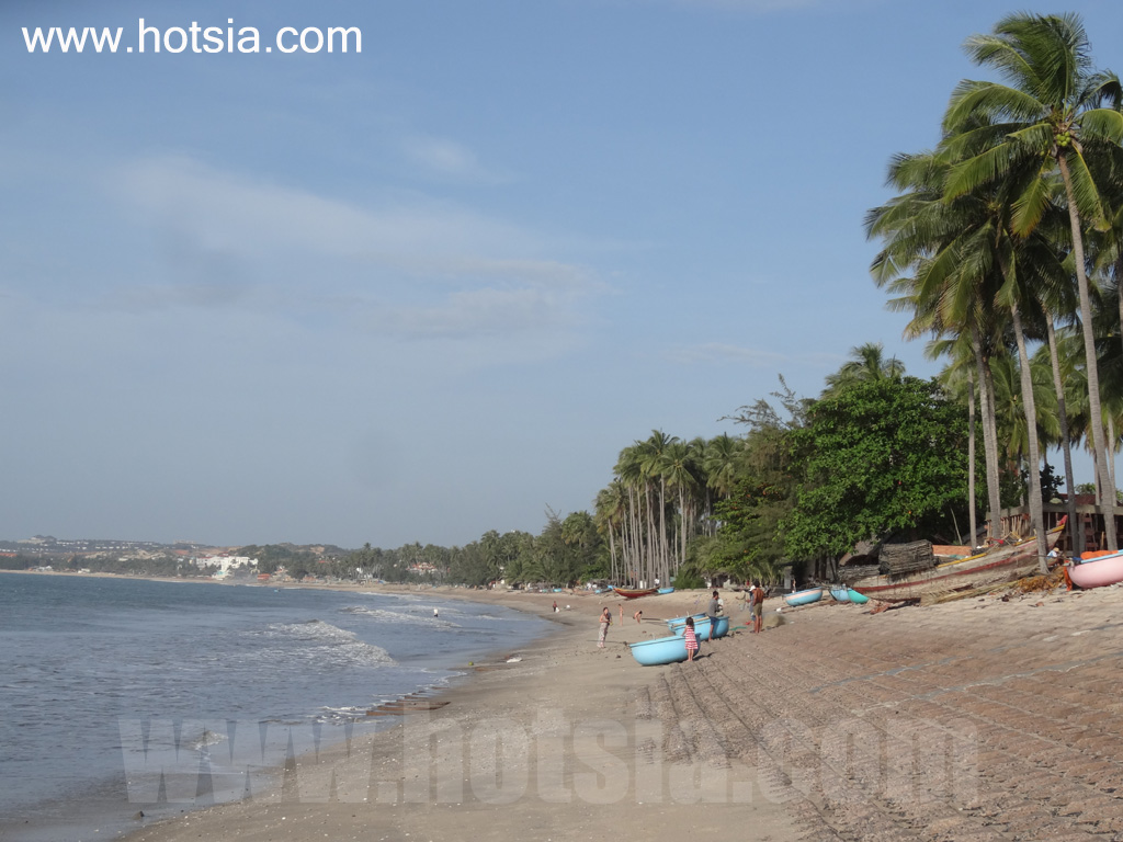 จังหวัดฟานเถียต ทะเลและชายหาดมุยเน่