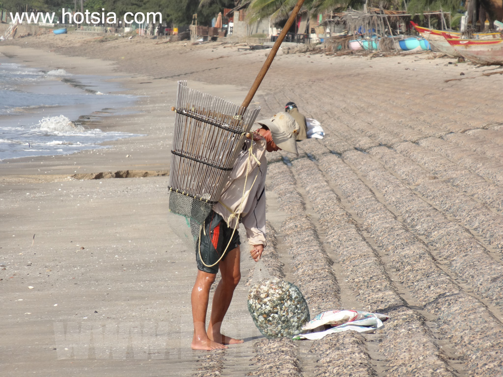 จังหวัดฟานเถียต ทะเลและชายหาดมุยเน่