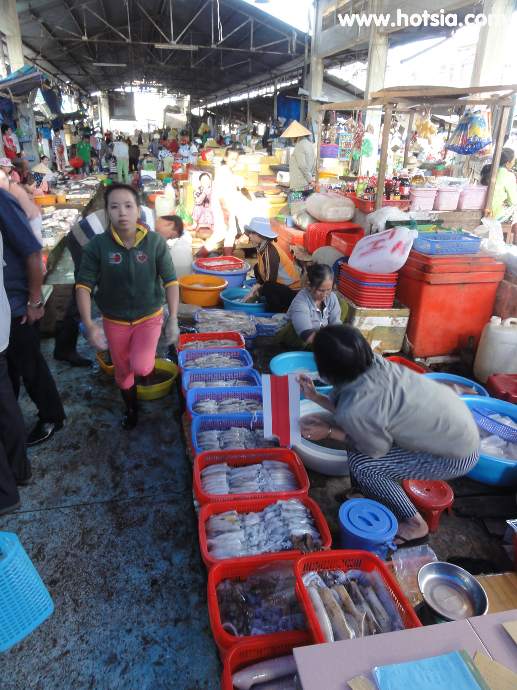 เกาะฟู้ก๊วก ตลาดเช้าเกาะฟู้ก๊วก