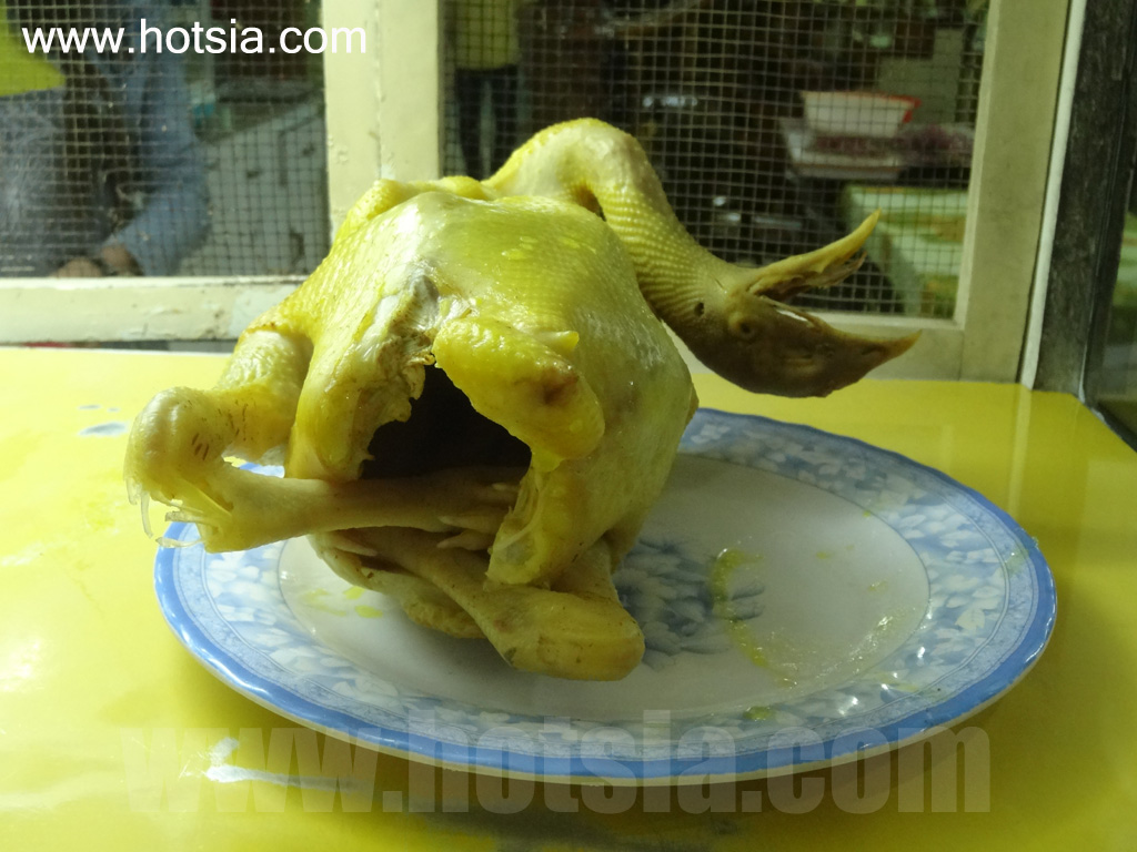 เที่ยวจังหวัดกวั๋งนาม ข้าวหน้าไก่ร้านดังในตัมกี่ จังหวัดกวั๋งนาม