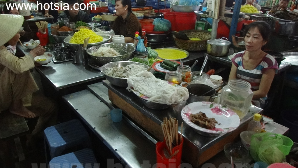 เที่ยวจังหวัดกวั๋งนาม อาหารการกิน