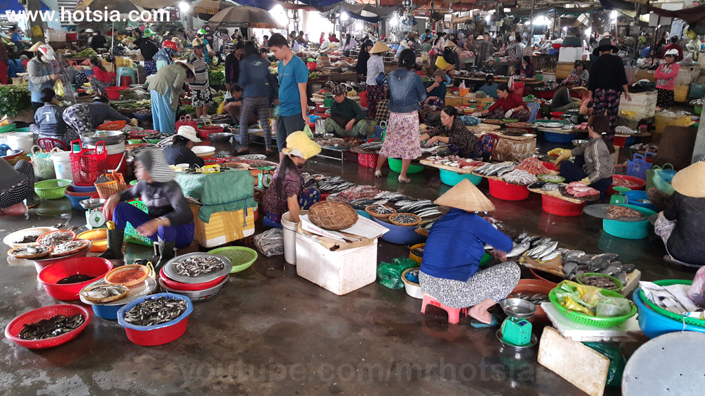 เมืองกวีเญิน(quy nhon) จังหวัดบิ่ญดิ่ญ(binh dinh) ตลาดเช้าเมืองกวีเญิน(quy nhon) จังหวัดบิ่ญดิ่ญ(binh dinh)
