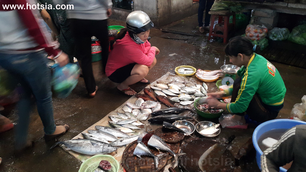 เมืองกวีเญิน(quy nhon) จังหวัดบิ่ญดิ่ญ(binh dinh) ตลาดเช้าเมืองกวีเญิน(quy nhon) จังหวัดบิ่ญดิ่ญ(binh dinh)