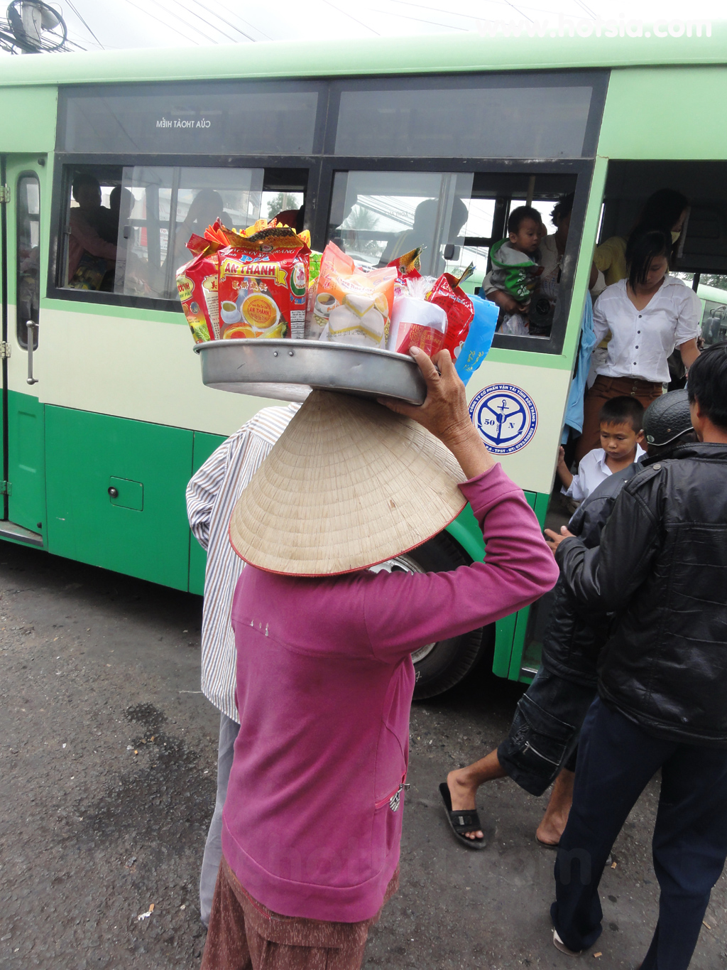 เที่ยวจังหวัดช็อกจรัง สถานีขนส่งช็อกจรัง (Soc trang bus station)