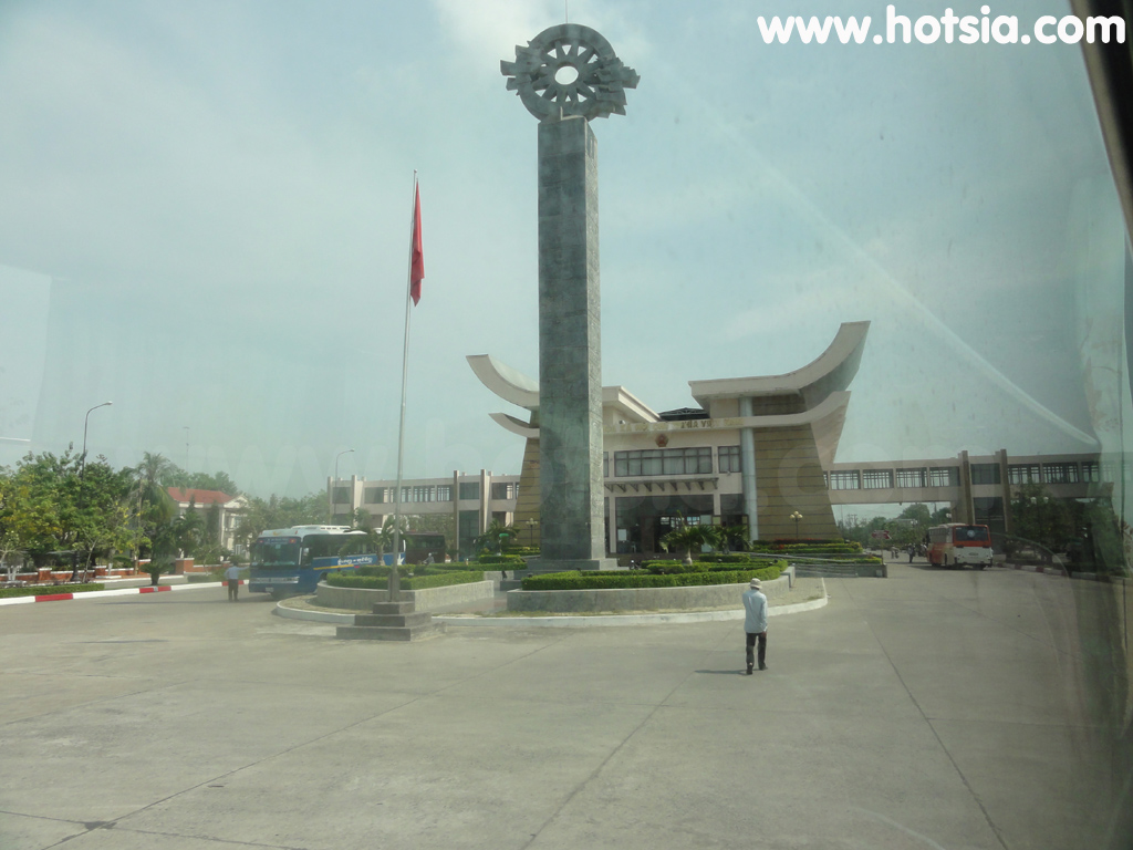 เตยนิญ Tay Ninh ด่านผ่านแดนบาเว็ท ม๊อคแบ็ด กัมพูชา เวียดนาม