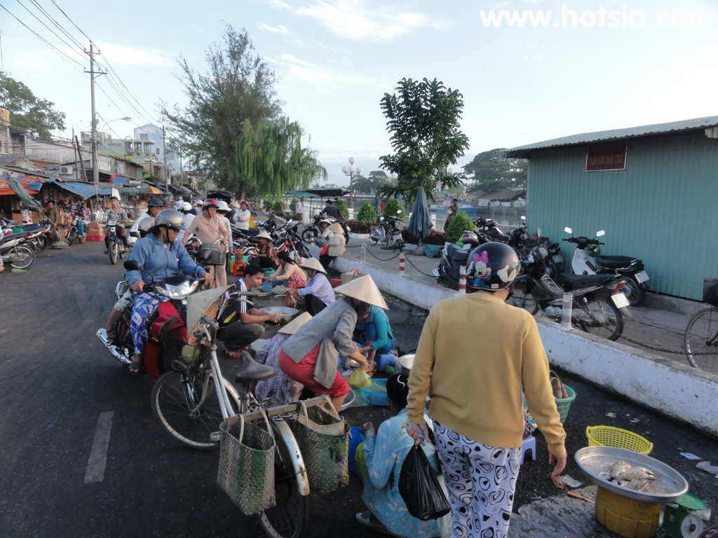 จร่าวิญ Tra Vinh ตลาดสดเช้า-เย็น เมืองจร่าวิญ(Tra Vinh)