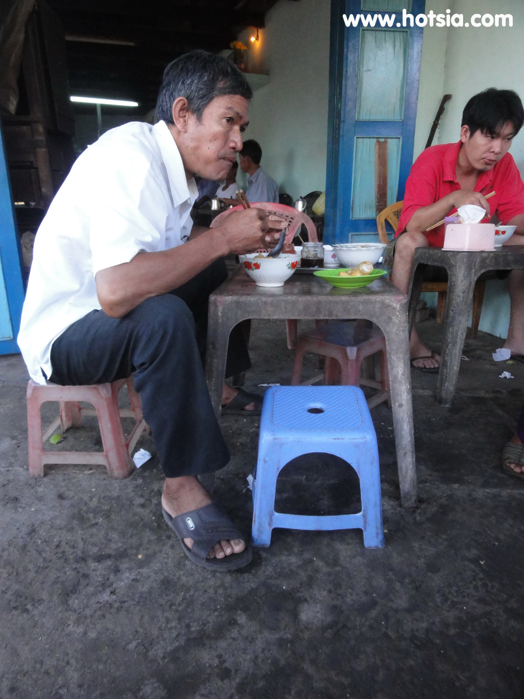 จร่าวิญ Tra Vinh ต้มเส้นปลาช่อน