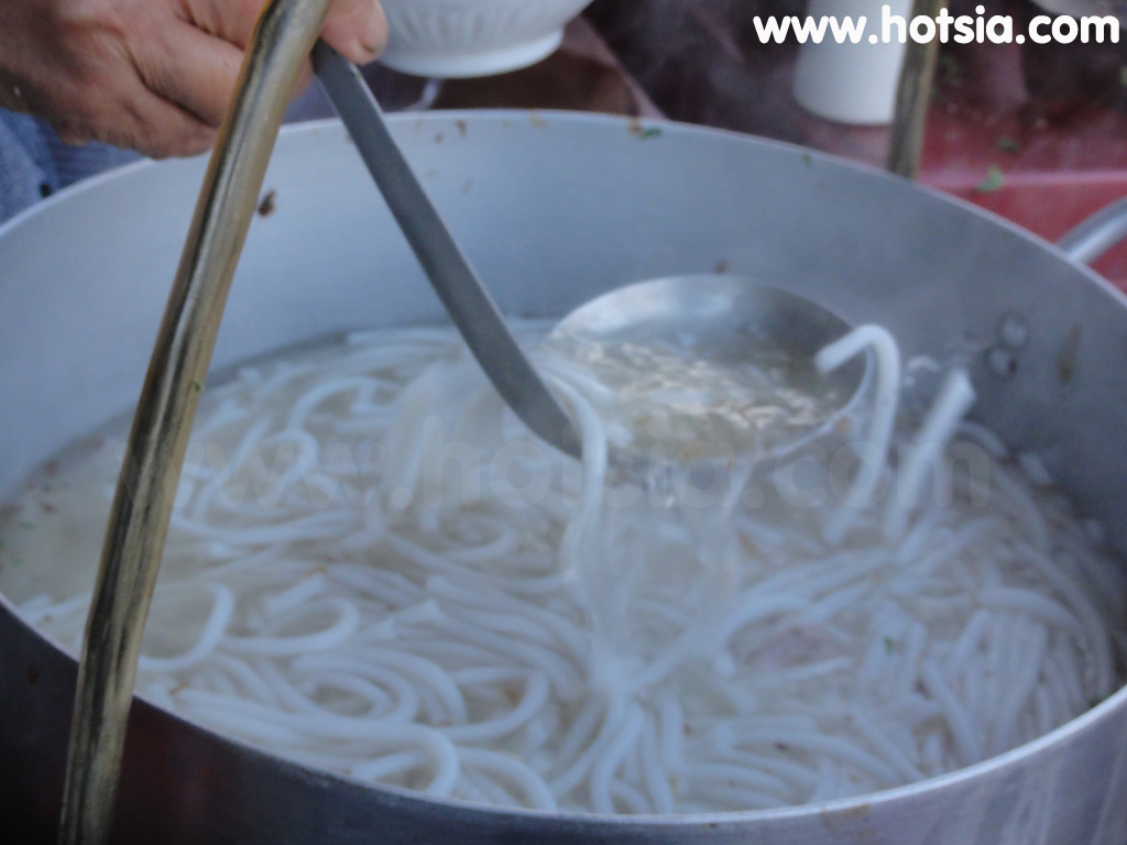 จร่าวิญ Tra Vinh ต้มเส้นปลาช่อน