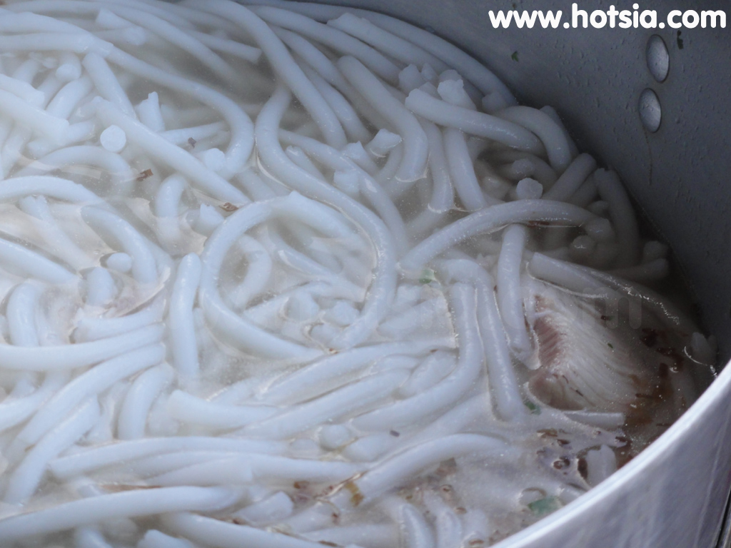 จร่าวิญ Tra Vinh ต้มเส้นปลาช่อน