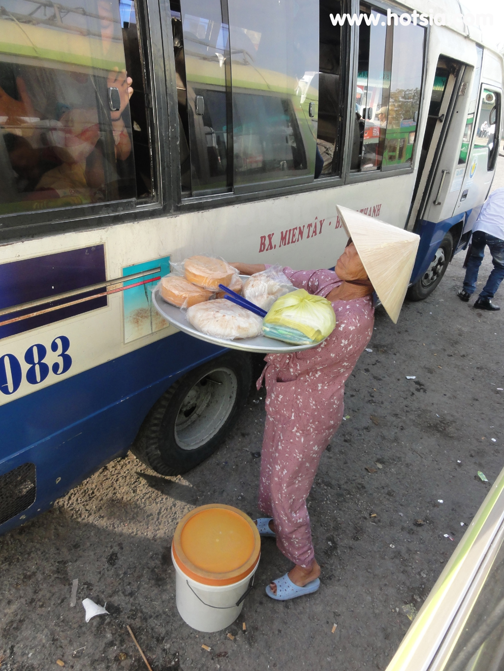 ก๋วยเตี๋ยว 12 บาท เมืองหวีทัน (Vi Thanh) จังหวัดโห่วยาง (Hau Giang) เวียดนาม