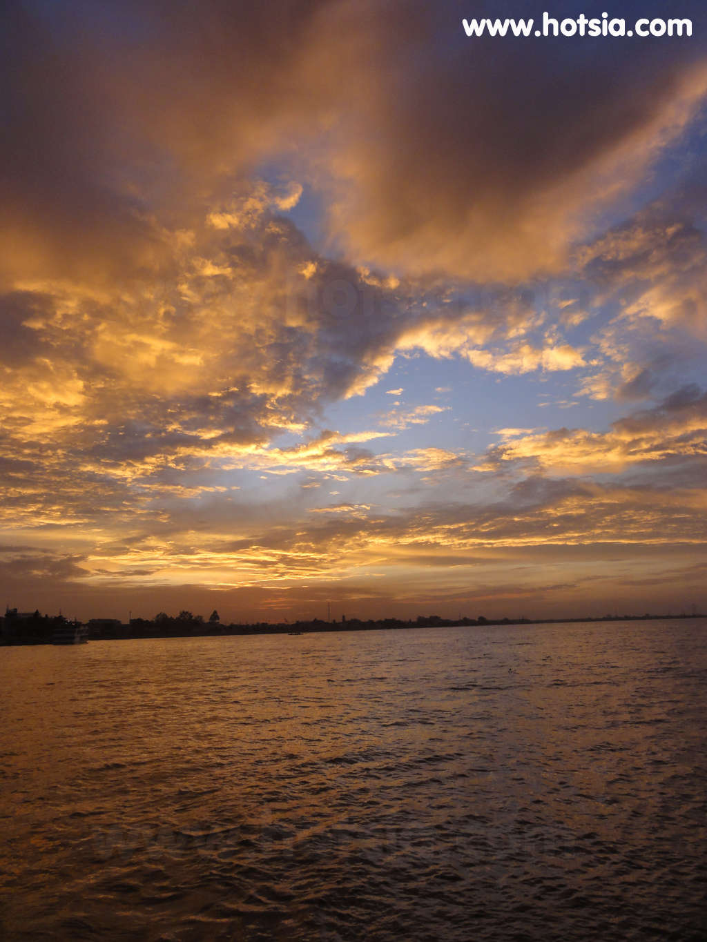 หวิงลอง Vinh Long อาทิตย์ตกดินแม่น้ำโคเชียน (sunset Co Chien river)
